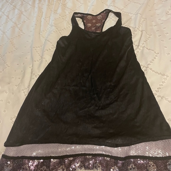 Cute skull 💀 dress I super Love it but too small on me - Picture 3 of 3